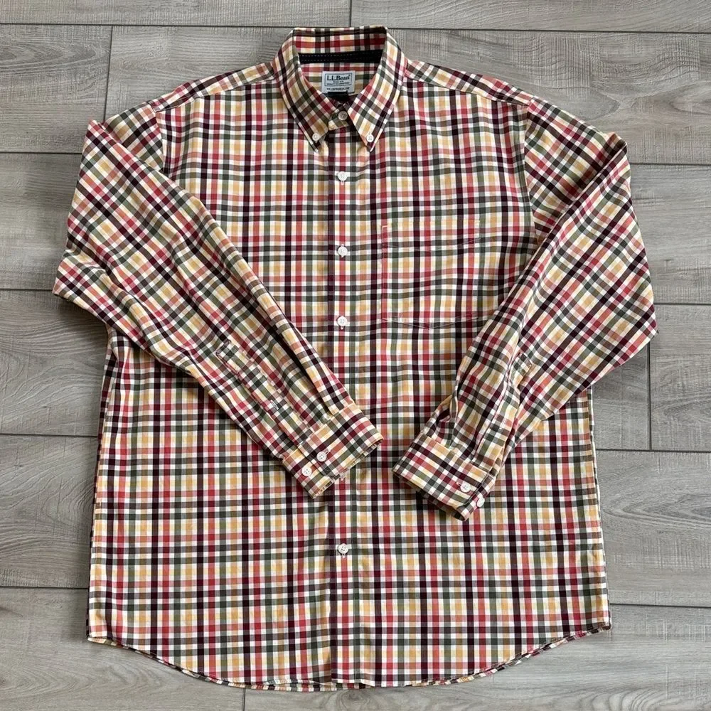 L.L. Bean Men's Checkered Traditional Fit‎ Button Down Shirt, size M-REG